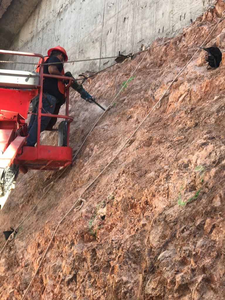 PERFORADORA MANUEL PARA INSTALAR ANCLAS